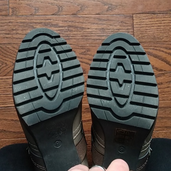 Taupe leather Luca Ferri lug sole shooties Size 9, 3" heel - Picture 8 of 11